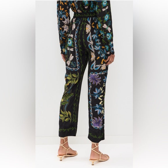 FARM Rio Multicolor Botanical Print Pants - Picture 5 of 13